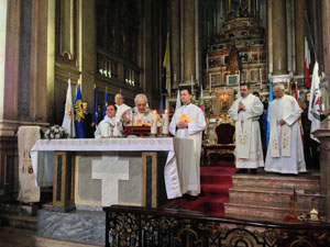 INAC, I.P. presente na missa em honra da Nossa Senhora do Loreto, Padroeira Universal da Aviação, este domingo, dia 8 de dezembro de 2013