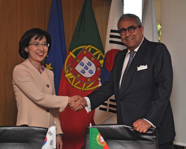 Consultas Aeronáuticas entre a República Portuguesa e a República da Coreia