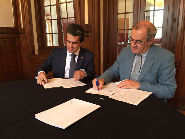 Autoridade Nacional da Aviação Civil e Centro Nacional de Cibersegurança do Gabinete Nacional de Segurança assinam um protocolo de cooperação